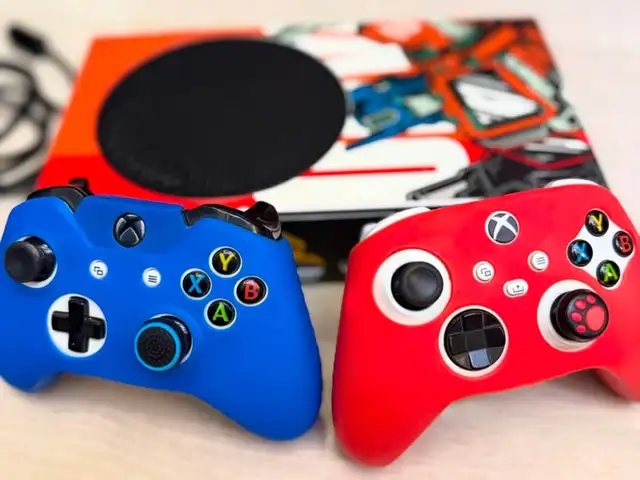 Игровая приставка Xbox s с топовыми играми, Душанбе