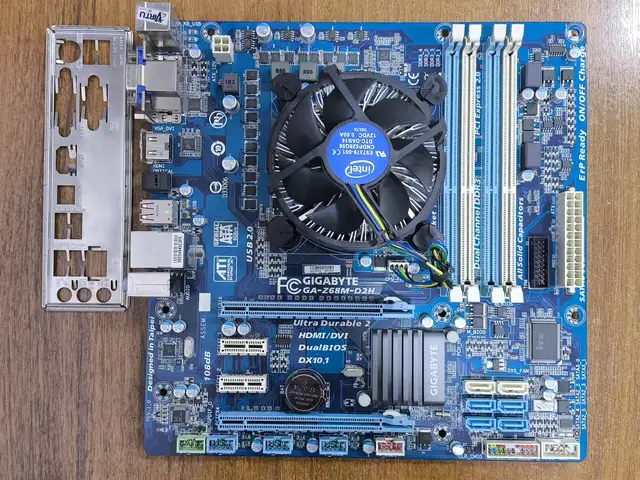 Материнская плата Gigabyte GA-Z68M-D2H 1155, Душанбе