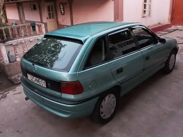 Opel Astra F