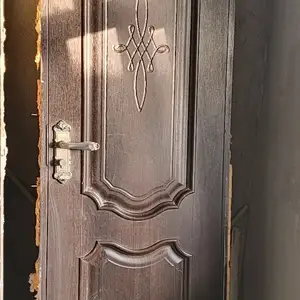 Дверь, Душанбе