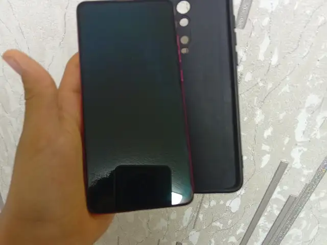 Xiaomi Mi 9T, Хуҷанд