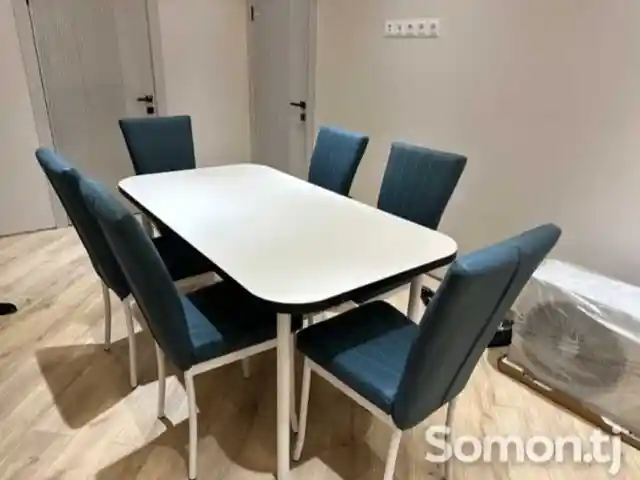 Стол и стулья, Душанбе
