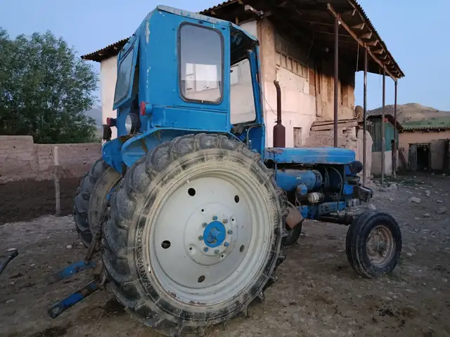 Балонои R13 бо дискахояш, Мӯъминобод