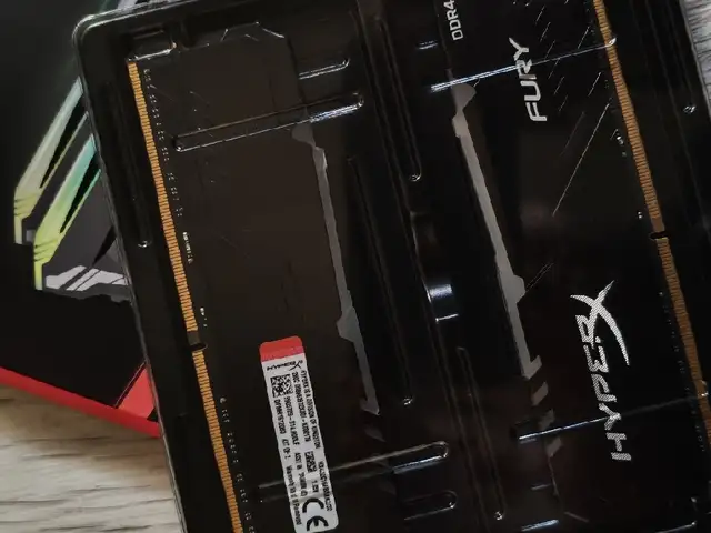 Оперативная память 16G DDR4 RGB 3200mhz, Душанбе