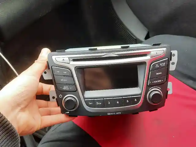 Магнитола на Hyundai Kia, Ваҳдат