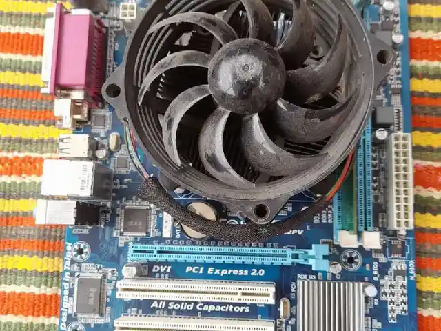 Материнка Gigabyte 1155, Душанбе