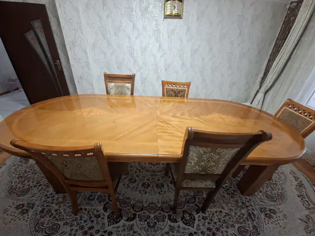 Стол для гостиной, Душанбе