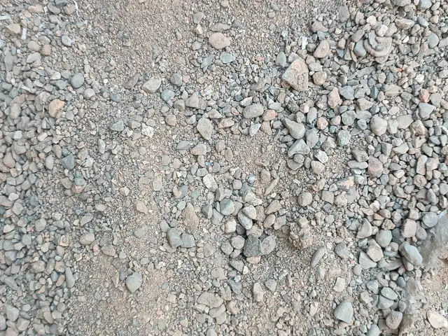 Песок, кум, Турсунзода