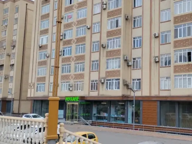 Помещение под свободное назначение, 260м², 18 мкр, Хуҷанд