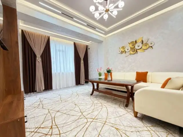 3-комн. квартира, 9 этаж, 70 м², 13 микрорайон, Худжанд - 5