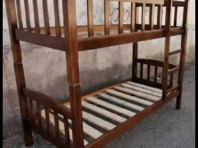 Двухъярусная кровать, Душанбе