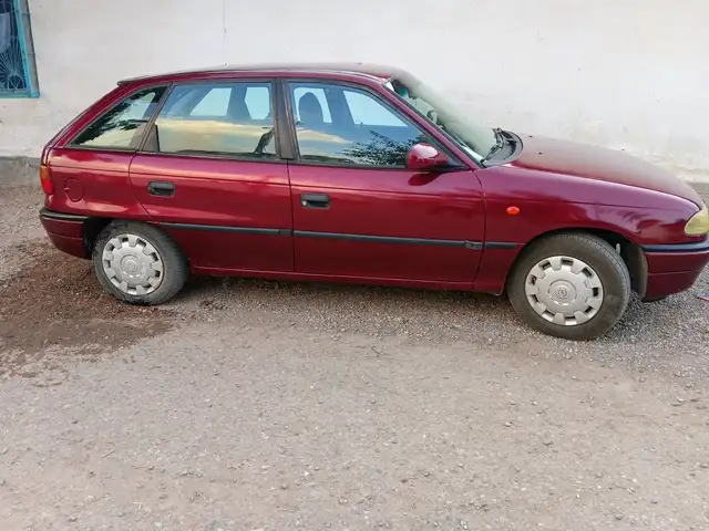 Opel Astra F