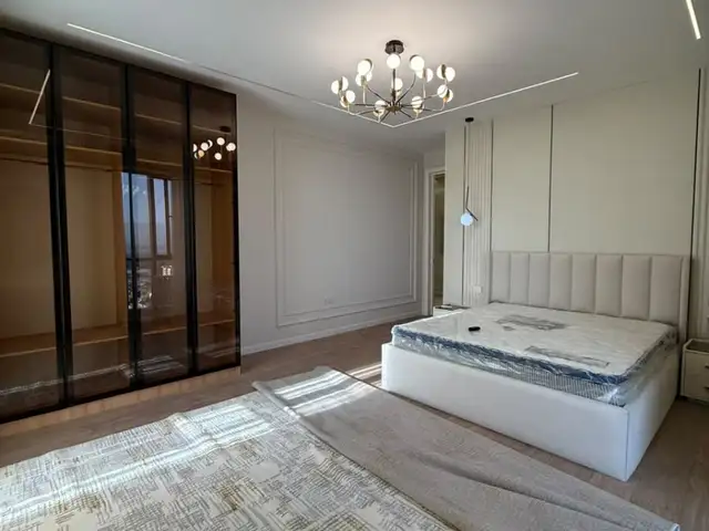 3-комн. квартира, 15 этаж, 130м², Шохмансур, Душанбе
