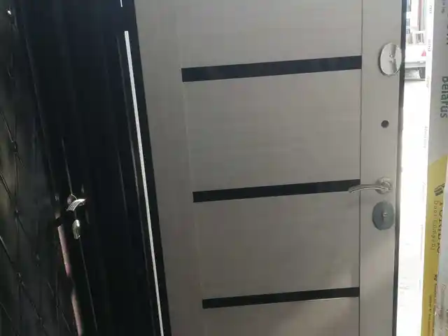 Дверь, Душанбе
