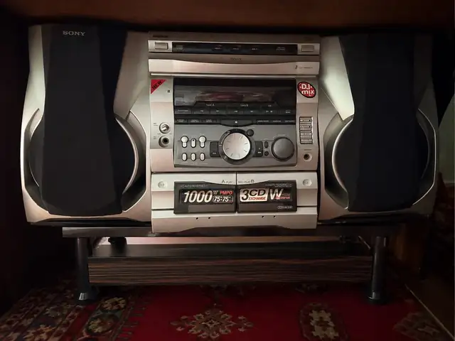 Музыкальный центр Sony, Хуҷанд