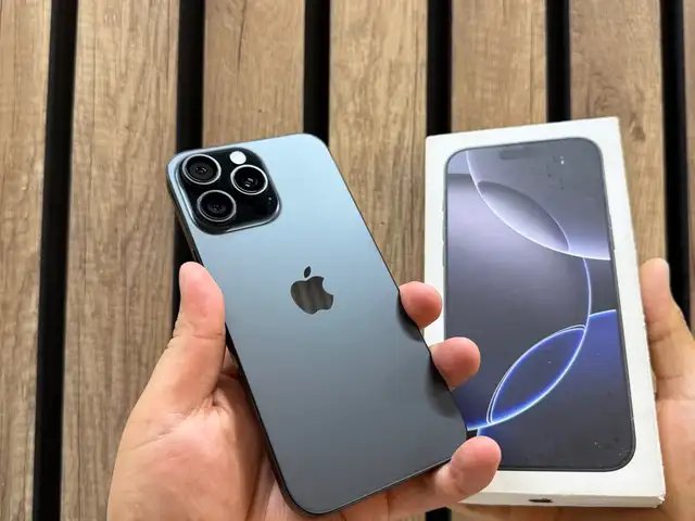 Apple iPhone 16 Pro Max, 256 gb, Black Titanium, Душанбе