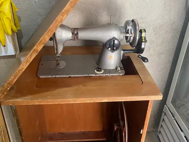 Швейная машинка, Душанбе