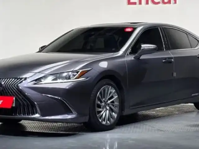 Lexus ES series