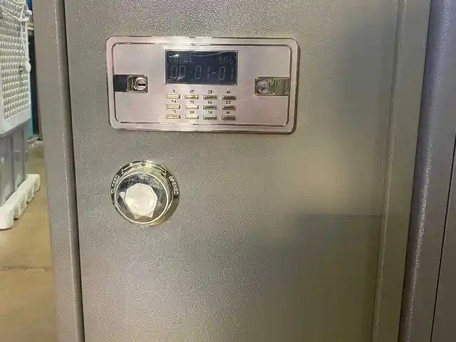 Сейф 70P, Душанбе