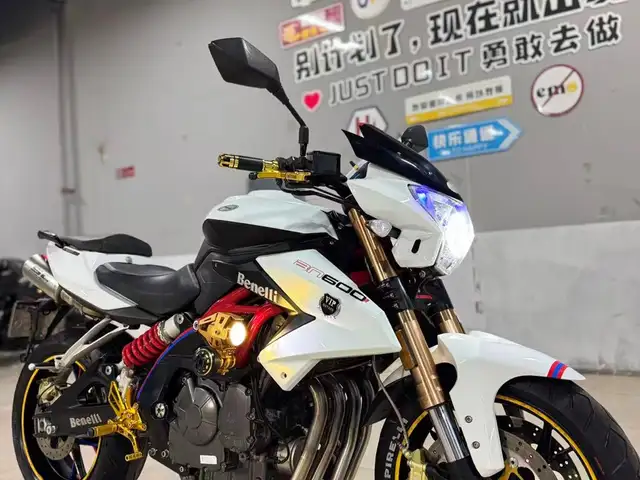 Мотоцикл Benelli 600 2014, Душанбе