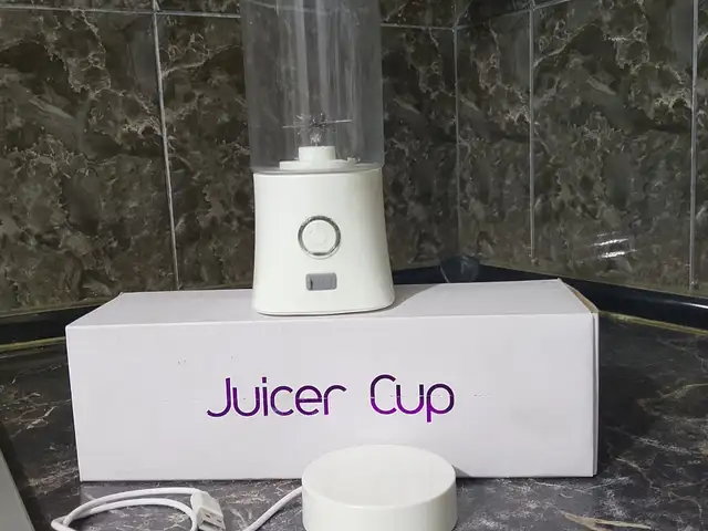 Блендер JUICER CUP, Левакант (Сарбанд)