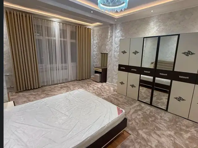3-комн. квартира, 3 этаж, 105м², Шохмансур Голубой Экран, Душанбе