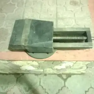 Тиски, Худжанд