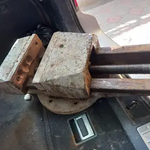 Тиски, Худжанд