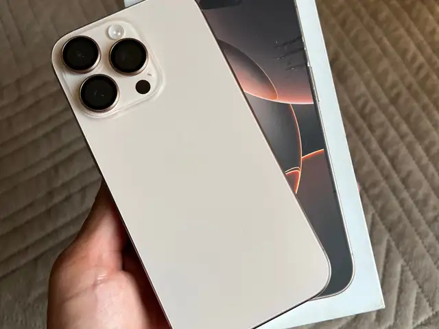 Apple iPhone 16 Pro, 128 gb, Desert Titanium, Душанбе