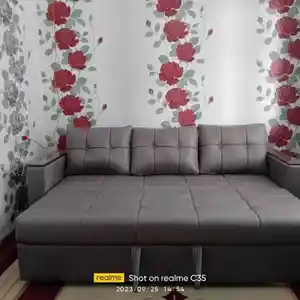 Диван хай-тек, Душанбе