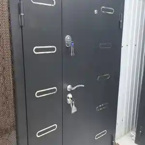 Железная дверь, Душанбе