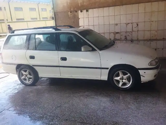 Opel Astra F