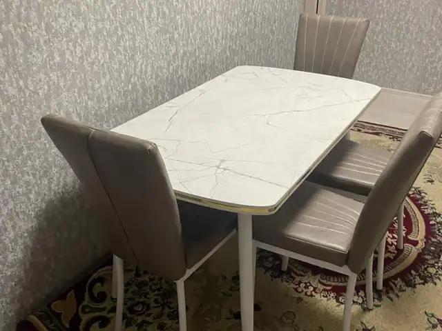 Комплект сто и стулья, Душанбе