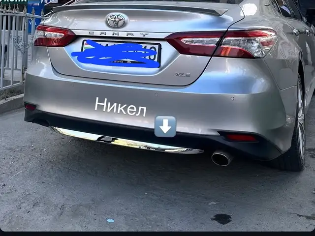 Хром на задний бампер от Toyota Camry 6, Душанбе
