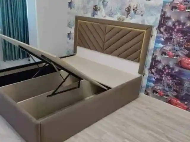 Кровать двуспальная, Душанбе