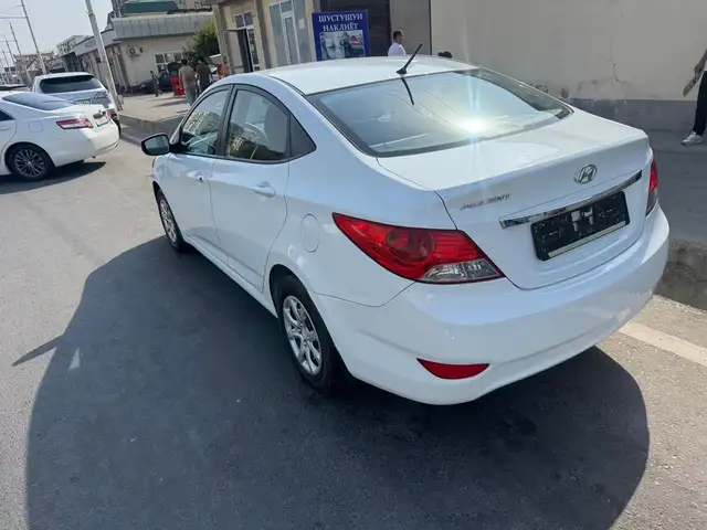 Hyundai Accent
