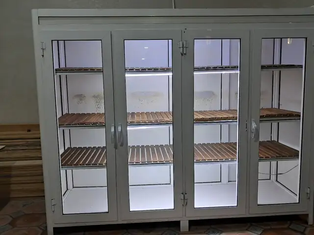 Шкаф барои нон, Худжанд