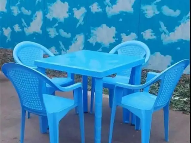 Стол и стулья, Душанбе
