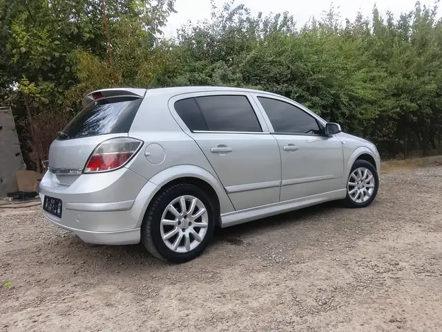 Opel Astra H