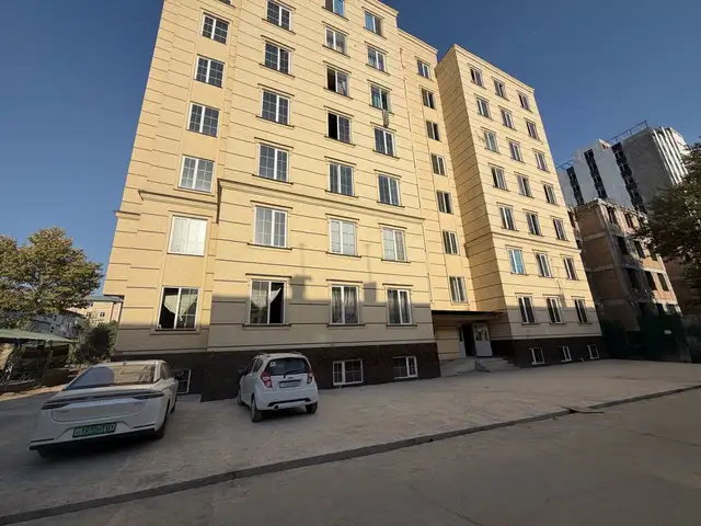 3-комн. квартира, 5 этаж, 90 м², 1 мкр, Турсунзода