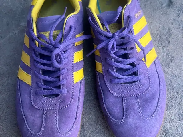 Кроссовки Adidas original, Абдурахмони Джоми