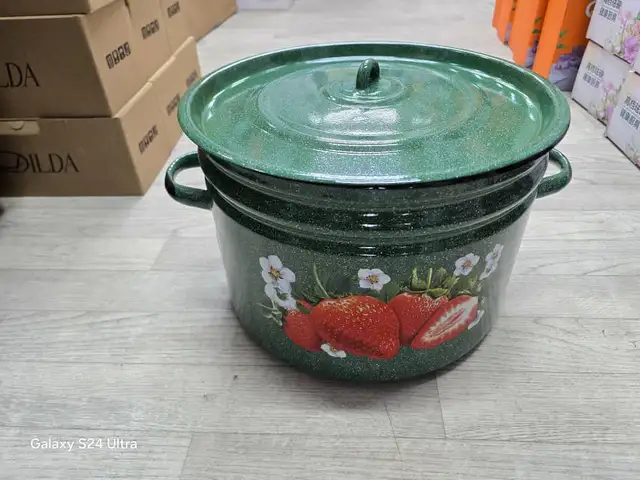 Эмалированная кастрюля, Худжанд