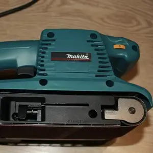 Ленточная шлифмашина Мakita 9911, Худжанд