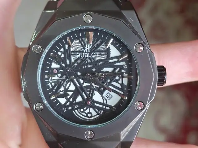 Часы Hublot, Душанбе