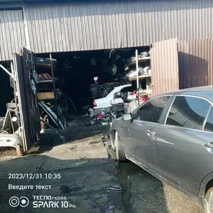 Дукони фуруша дар морги Автоцентр, Душанбе