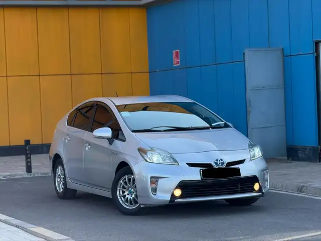Toyota Prius, 2015, Душанбе - 2