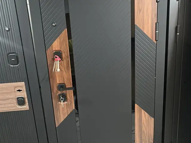 Дверь, Душанбе