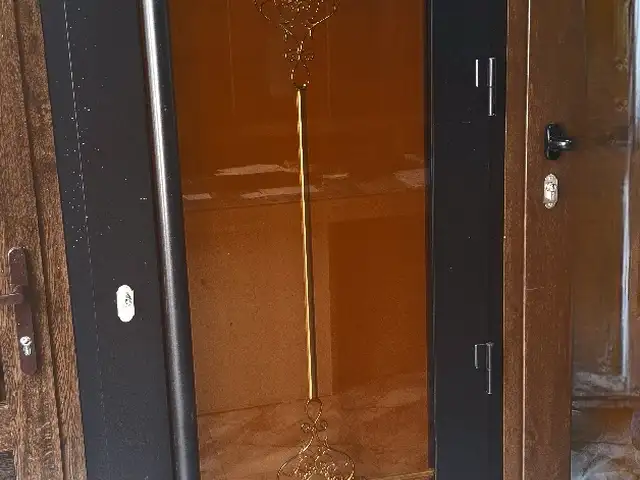 Дверь, Душанбе