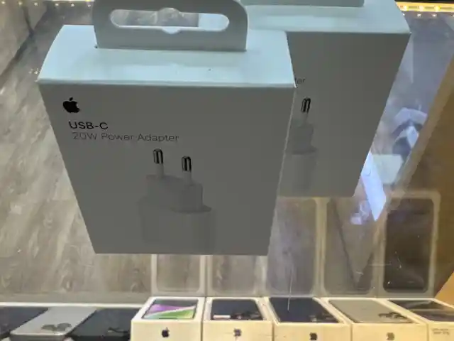 Зарядное устройство Fast charger, Худжанд