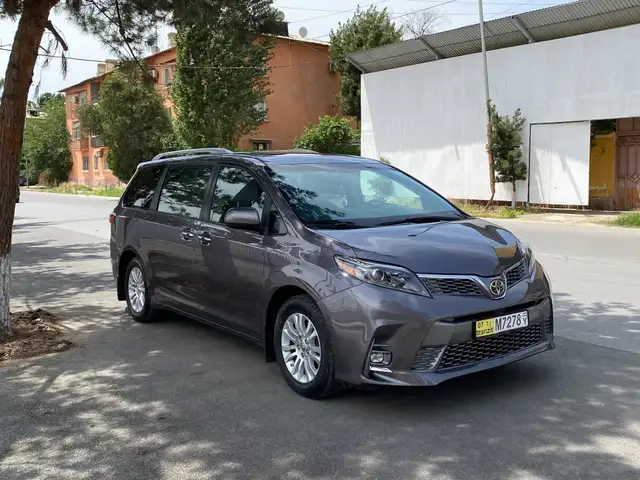 Toyota Sienna